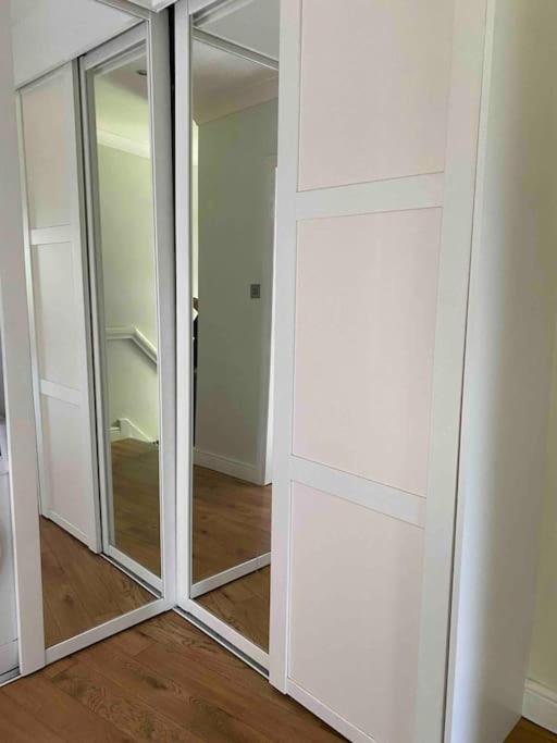 Contemporary Duplex - Private Patio & Parking Apartment Stockport Bagian luar foto