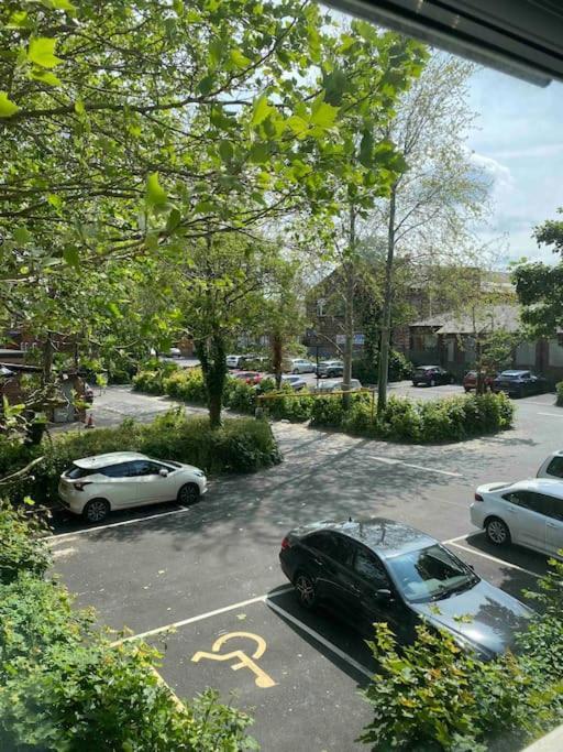 Contemporary Duplex - Private Patio & Parking Apartment Stockport Bagian luar foto
